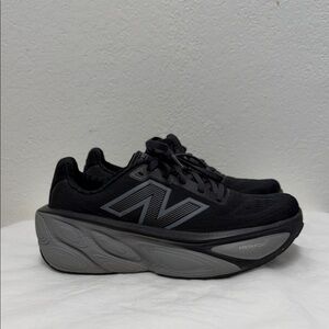 New Balance Black and Gray Women's Athletic Fresh Foam Sneakers